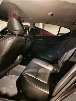 نيسان ألتيما